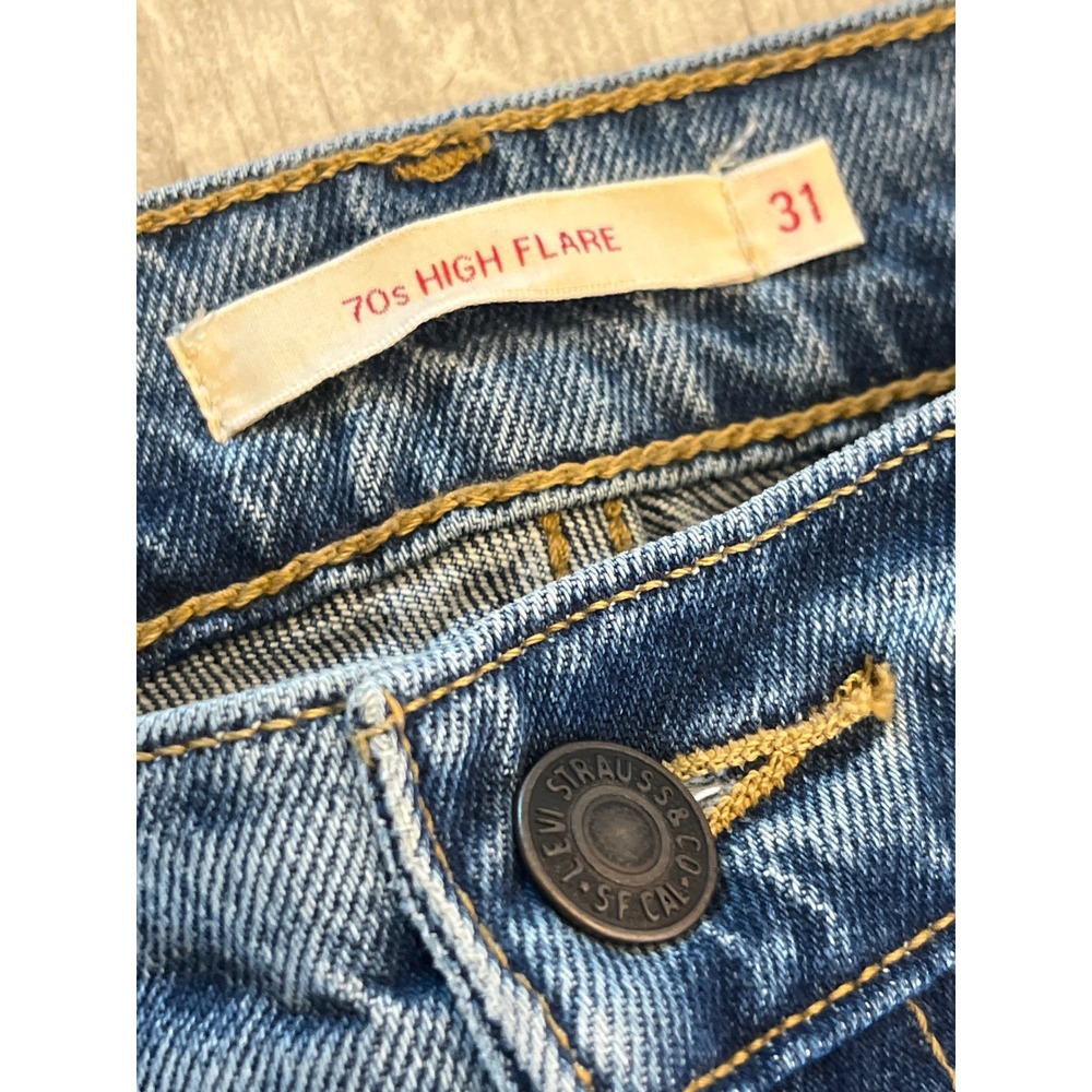 Levis Premium 70s High Flare Jeans Womens 31 Medium Wash Blue Denim High Rise